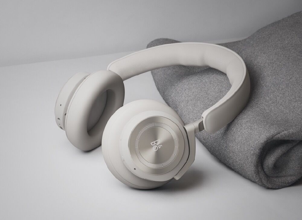 【美品】Bang & Olufsen BEOPLAY HX Bang & Olufsen Introduces Beoplay HX - The Luxury Editor